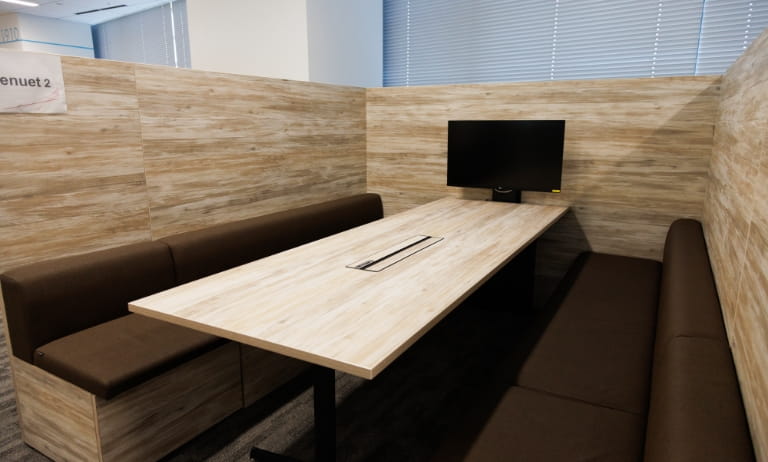 コラボエリア　ミーティングスペース